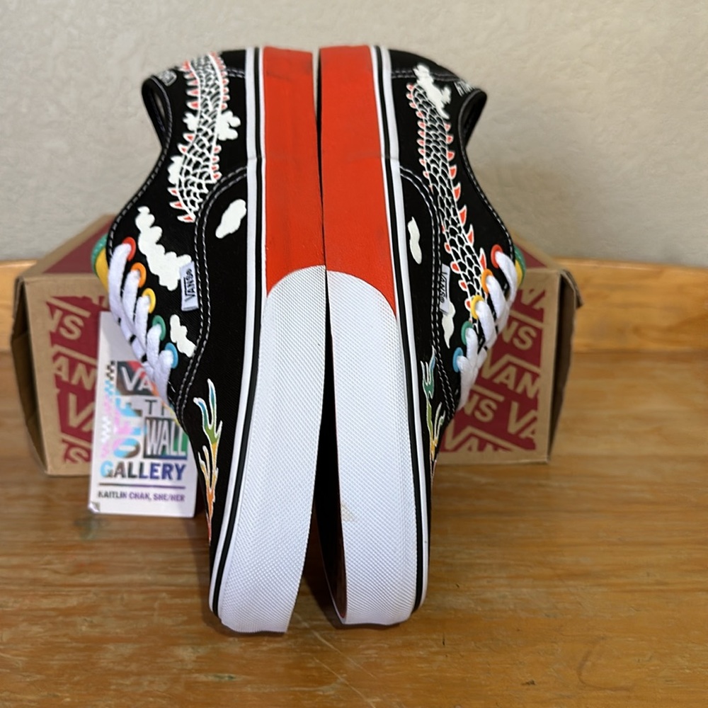 Vans Authentic OTW Gallery KAITLIN CHAN 2022 collection - Picture 8 of 12